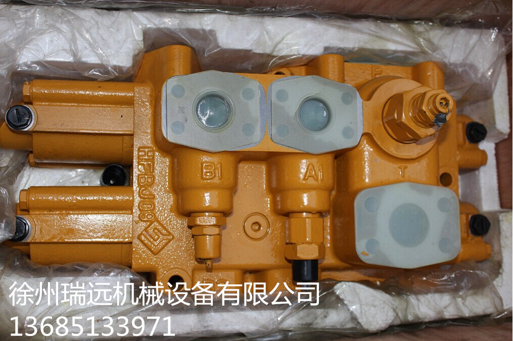 徐工装载机品名液压泵分配器 件号803004096 (2)
